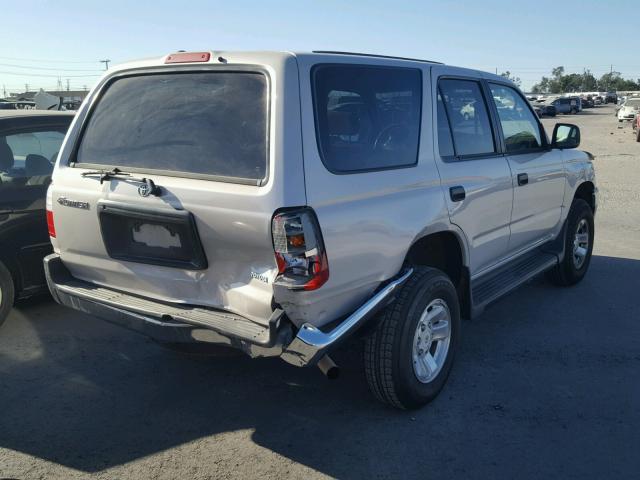 JT3GM84R6X0037403 - 1999 TOYOTA 4RUNNER SILVER photo 4