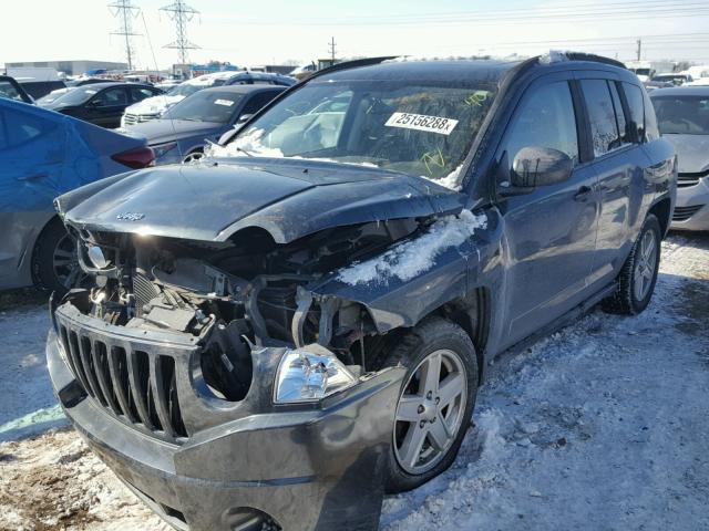 1J8FF47W37D584898 - 2007 JEEP COMPASS GRAY photo 2