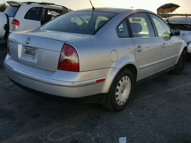 WVWMD63B04E266729 - 2004 VOLKSWAGEN PASSAT GL GRAY photo 4