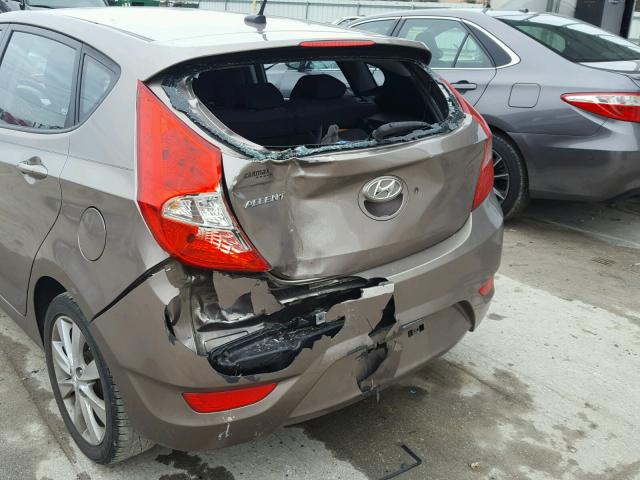 KMHCU5AE9DU073032 - 2013 HYUNDAI ACCENT GLS TAN photo 9