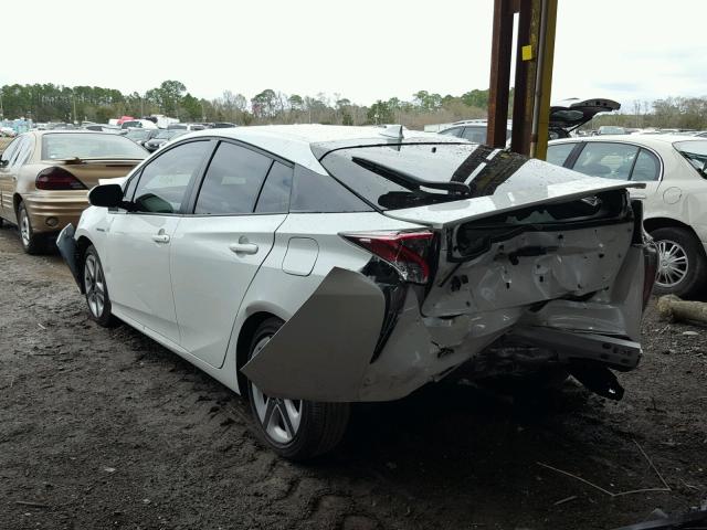 JTDKARFU1H3536132 - 2017 TOYOTA PRIUS WHITE photo 3