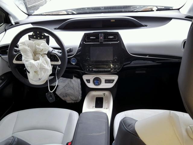 JTDKARFU1H3536132 - 2017 TOYOTA PRIUS WHITE photo 9