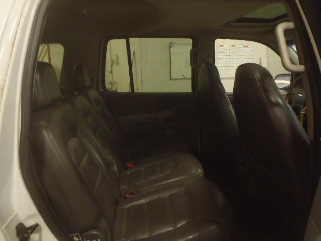 1FMZU63E32ZA67949 - 2002 FORD EXPLORER X WHITE photo 6