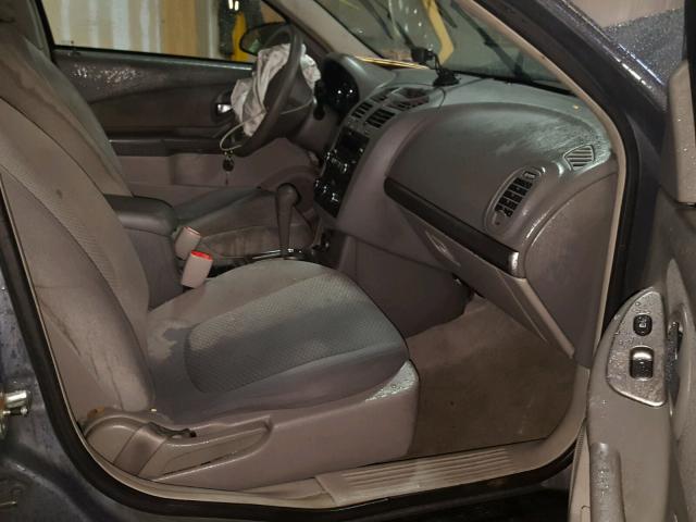 1G1ZS58FX7F184998 - 2007 CHEVROLET MALIBU LS GRAY photo 5