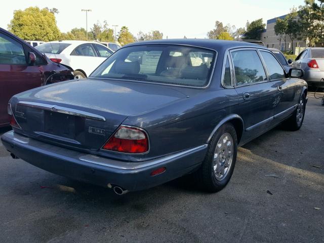 SAJDA23C8YLF12555 - 2000 JAGUAR XJ8 L GRAY photo 4