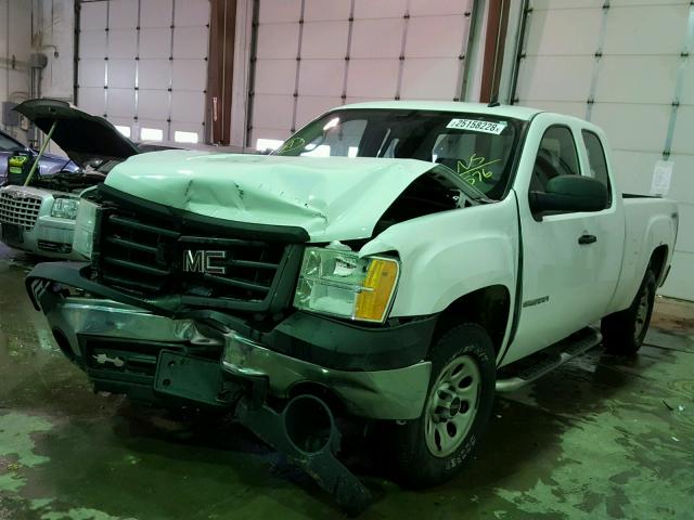 1GTEK19C58Z237576 - 2008 GMC SIERRA K15 WHITE photo 2