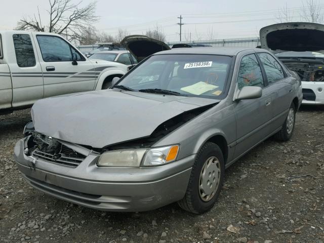 4T1BG22K5XU488598 - 1999 TOYOTA CAMRY CE GRAY photo 2