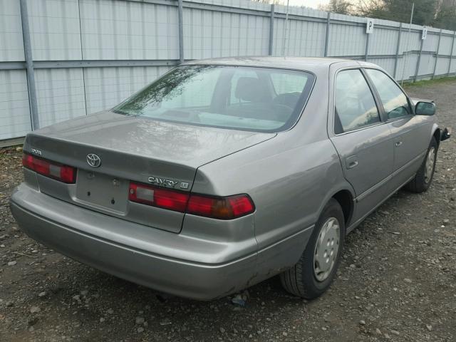 4T1BG22K5XU488598 - 1999 TOYOTA CAMRY CE GRAY photo 4