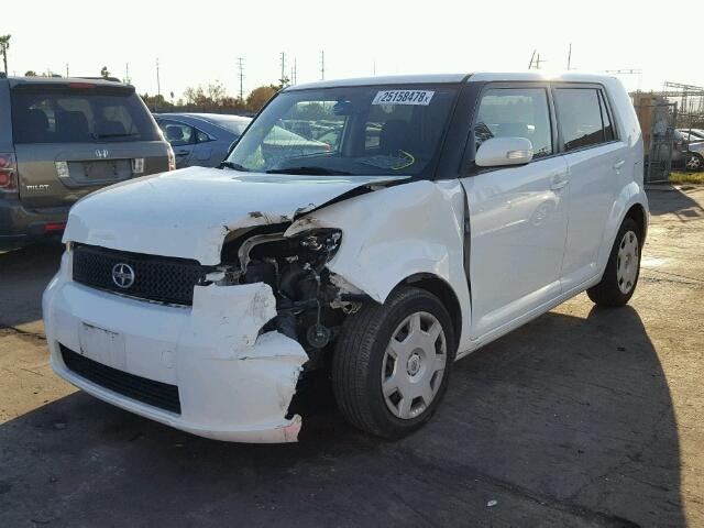 JTLKE50E691092942 - 2009 SCION XB WHITE photo 2