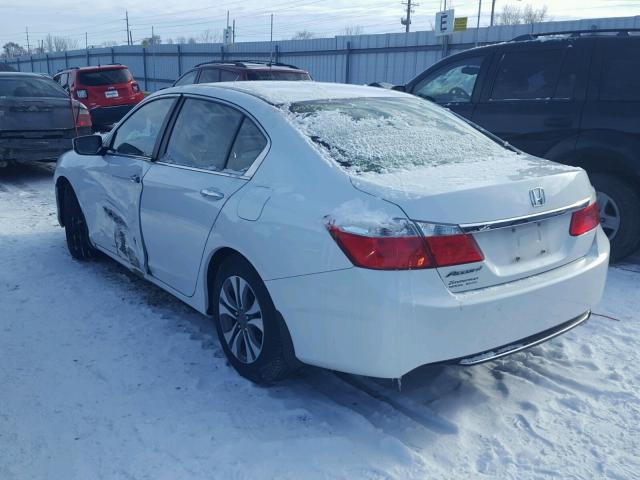 1HGCR2F34DA066570 - 2013 HONDA ACCORD LX WHITE photo 3