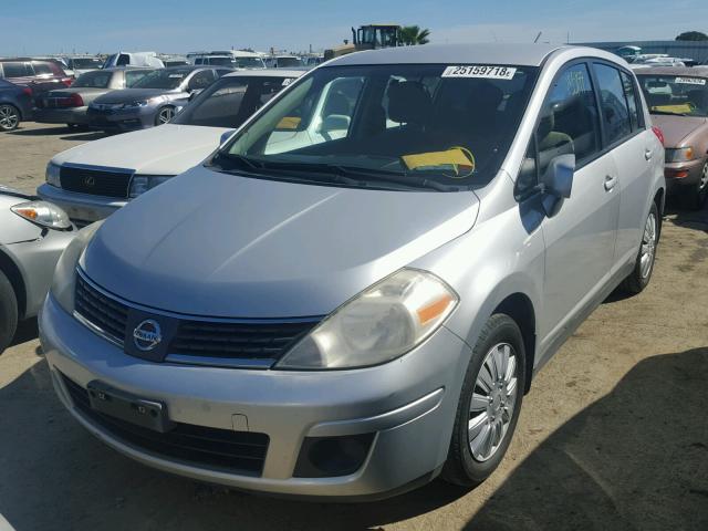 3N1BC13E47L381459 - 2007 NISSAN VERSA S SILVER photo 2