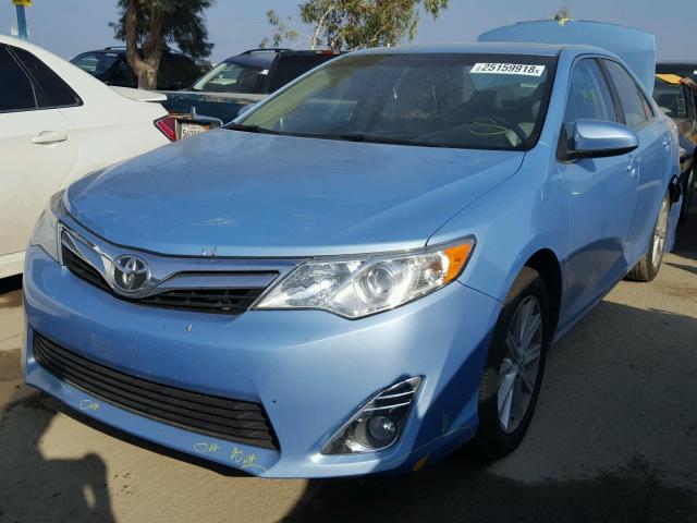 4T1BK1FK4CU516291 - 2012 TOYOTA CAMRY SE BLUE photo 2