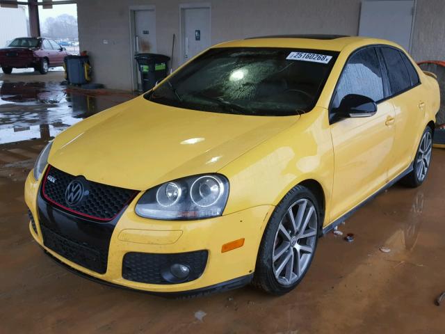 3VWWJ71K47M180328 - 2007 VOLKSWAGEN JETTA GLI YELLOW photo 2