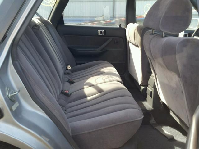 JT2VV22W5L0114013 - 1990 TOYOTA CAMRY LE SILVER photo 6