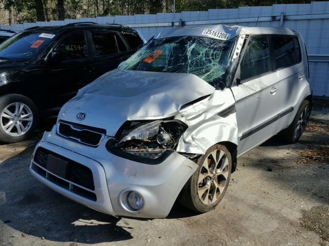 KNDJT2A66C7463072 - 2012 KIA SOUL + SILVER photo 2