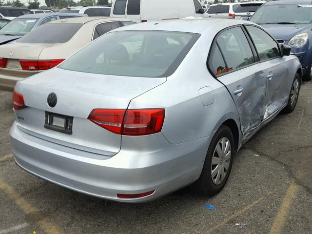 3VW2K7AJXFM340083 - 2015 VOLKSWAGEN JETTA BASE 银色 照片 4
