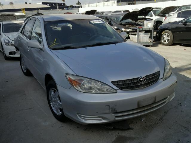 4T1BF32K12U535241 - 2002 TOYOTA CAMRY LE SILVER photo 1