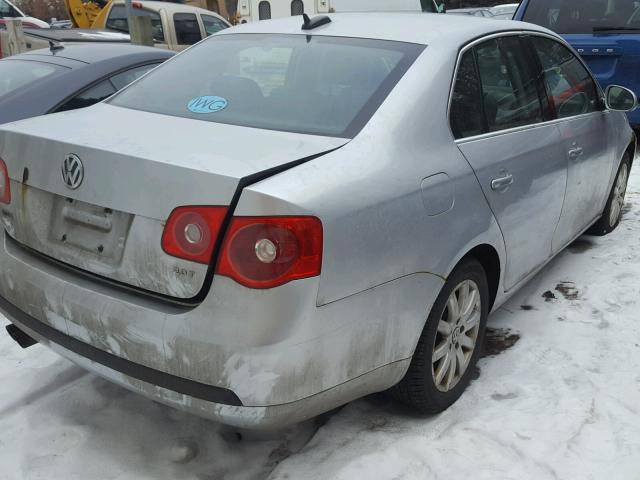 3VWAJ71K96M664021 - 2006 VOLKSWAGEN JETTA 2.0T SILVER photo 4