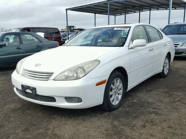 JTHBA30G040008205 - 2004 LEXUS ES 330 WHITE photo 2