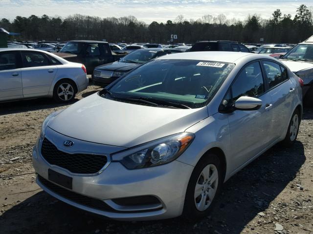 KNAFK4A69G5591969 - 2016 KIA FORTE LX SILVER photo 2