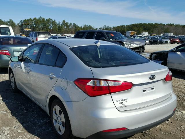 KNAFK4A69G5591969 - 2016 KIA FORTE LX SILVER photo 3