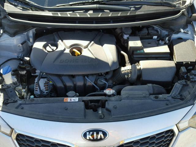 KNAFK4A69G5591969 - 2016 KIA FORTE LX SILVER photo 7