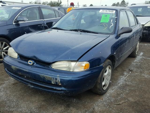 1Y1SK5289YZ417459 - 2000 CHEVROLET GEO PRIZM BLUE photo 2