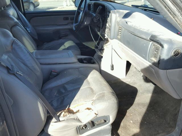 3GNFK16TXYG105784 - 2000 CHEVROLET SUBURBAN K GRAY photo 5