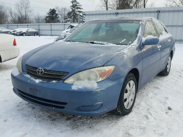 4T1BE32K44U925742 - 2004 TOYOTA CAMRY LE BLUE photo 2