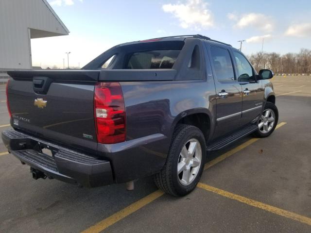 3GNVKGE09AG103990 - 2010 CHEVROLET AVALANCHE GRAY photo 4