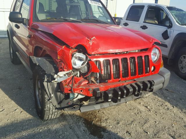 1J4GL48K15W615674 - 2005 JEEP LIBERTY SP RED photo 9