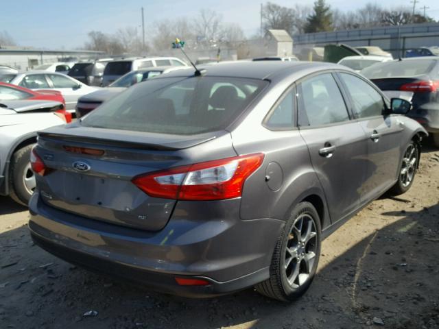 1FADP3F23DL336324 - 2013 FORD FOCUS SE GRAY photo 4