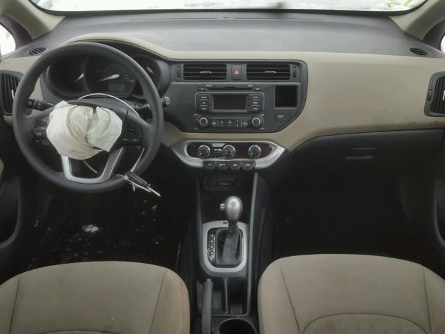KNADM4A38F6458068 - 2015 KIA RIO LX Սպիտակ լուսանկար 9