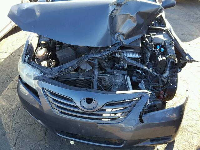 4T4BE46K88R039595 - 2008 TOYOTA CAMRY CE GRAY photo 7