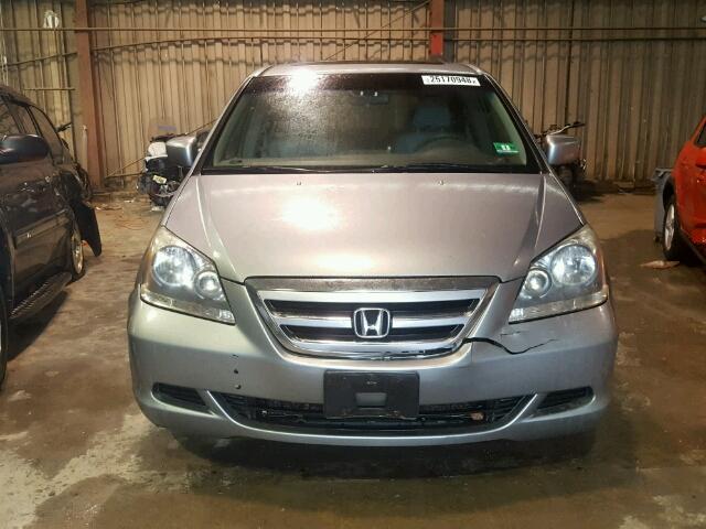 5FNRL38735B127657 - 2005 HONDA ODYSSEY EX GREEN photo 9