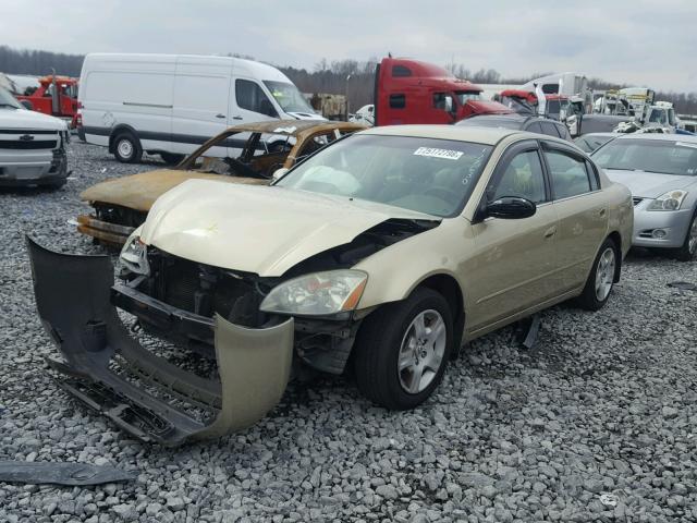 1N4AL11D94C177630 - 2004 NISSAN ALTIMA BAS GOLD photo 2