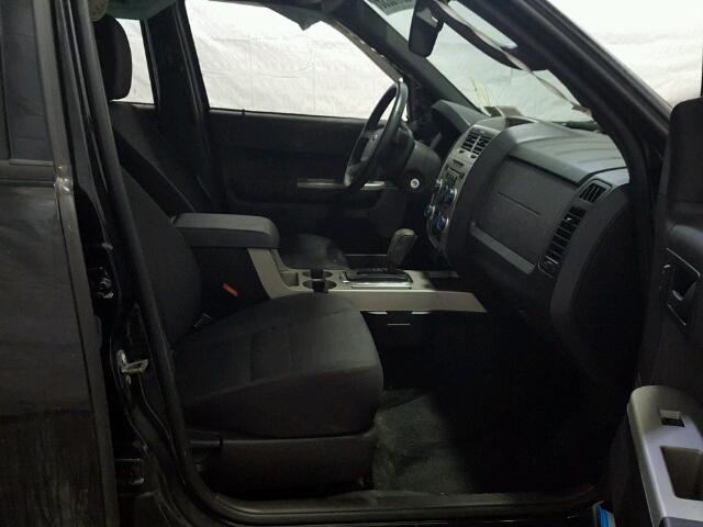 1FMCU9DG1BKA99668 - 2011 FORD ESCAPE XLT BLACK photo 5