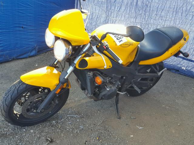 SMT805G305J205806 - 2005 TRIUMPH MOTORCYCLE SPEED 4 YELLOW photo 2