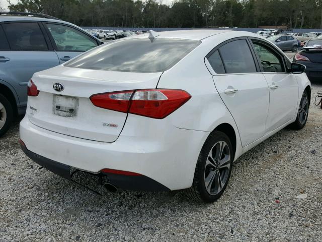 KNAFX4A8XE5174666 - 2014 KIA FORTE EX WHITE photo 4