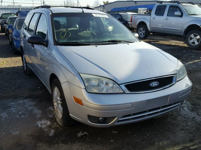 1FAHP36N07W184808 - 2007 FORD FOCUS ZXW SILVER photo 1