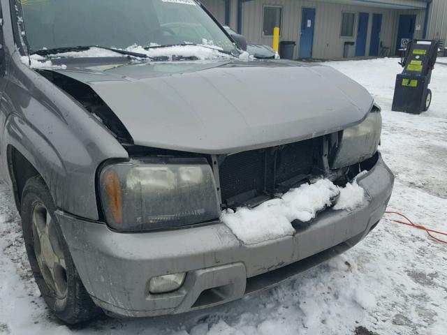 1GNDT13SX82146599 - 2008 CHEVROLET TRAILBLAZE GRAY photo 9