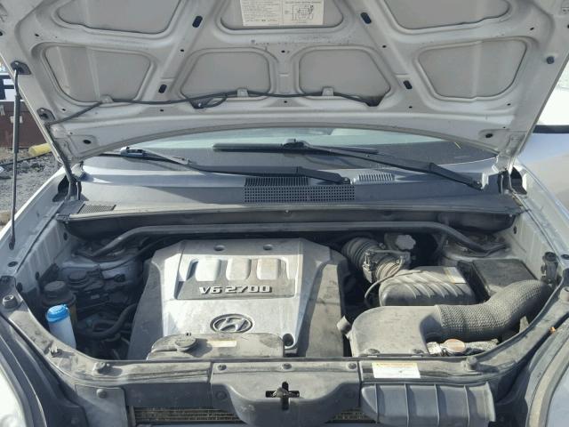 KM8JN72D55U081586 - 2005 HYUNDAI TUCSON GLS SILVER photo 7