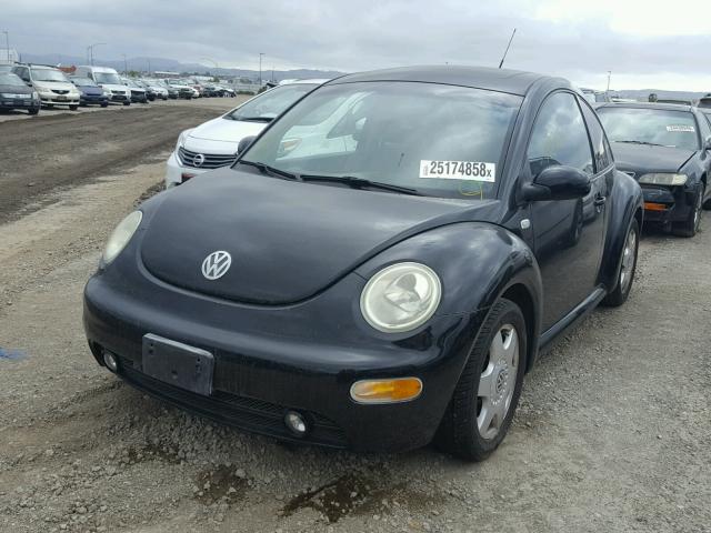3VWCK21C81M447991 - 2001 VOLKSWAGEN NEW BEETLE 黑色 照片 2