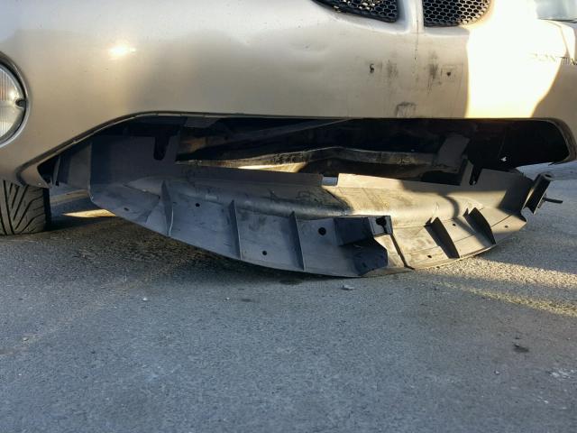 2G2WP522341337276 - 2004 PONTIAC GRAND PRIX 金色 照片 9