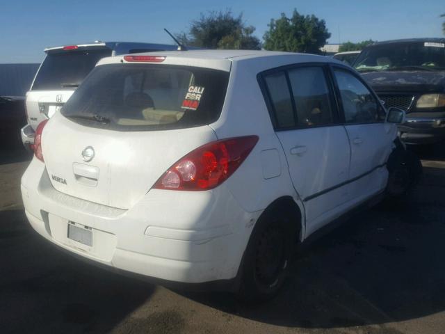 3N1BC13EX8L373447 - 2008 NISSAN VERSA S WHITE photo 4