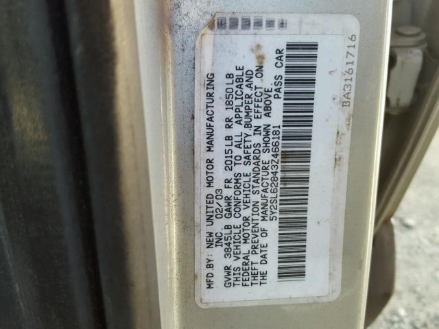 5Y2SL62843Z466181 - 2003 PONTIAC VIBE SILVER photo 10