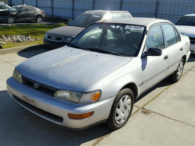 1NXAE09E0PZ072464 - 1993 TOYOTA COROLLA LE SILVER photo 2