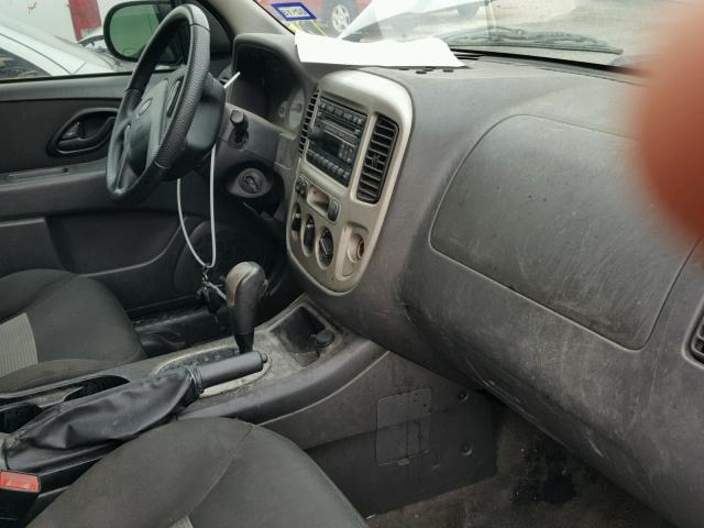 1FMCU03137KA93077 - 2007 FORD ESCAPE XLT GRAY photo 5