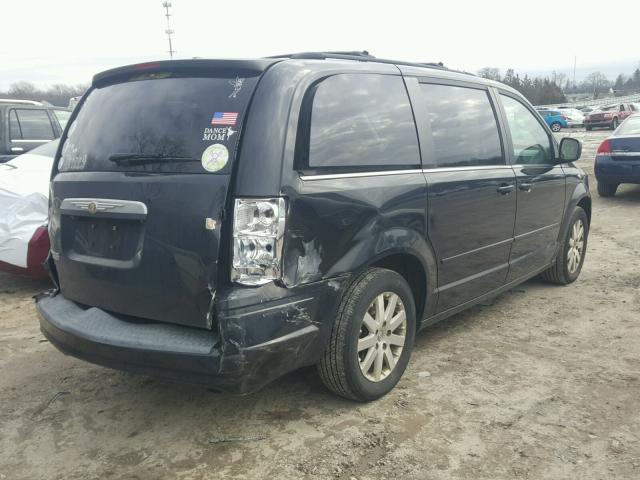 2A8HR54P48R649016 - 2008 CHRYSLER TOWN & COU BLACK photo 4