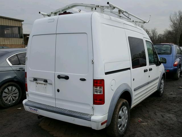 NM0LS7BN3BT048566 - 2011 FORD TRANSIT CO WHITE photo 4